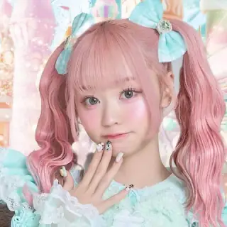 月なぎさ