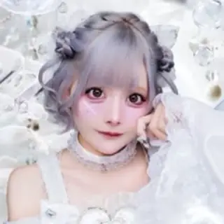 眠依ねるね