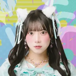 美園うらら