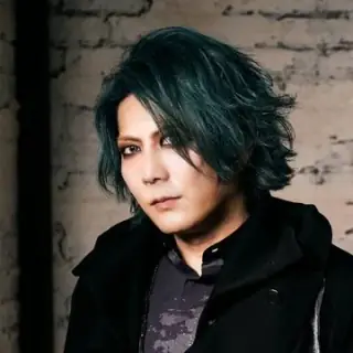 SHUN.