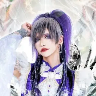 毒牙メノ