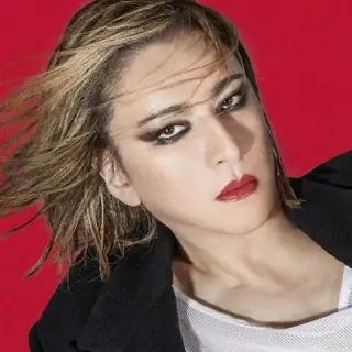 YOSHIKI