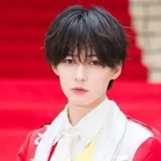 黄怜悠真